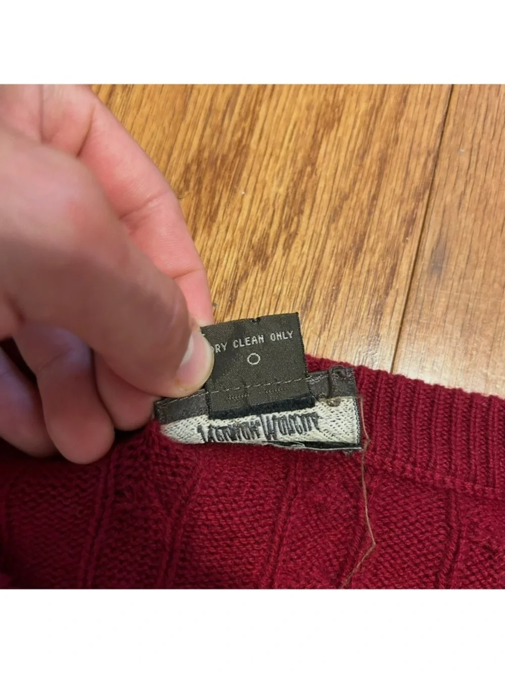 Neiman Marcus 100% Cashmere Sweater XL Red Cable Knit Luxury Designer